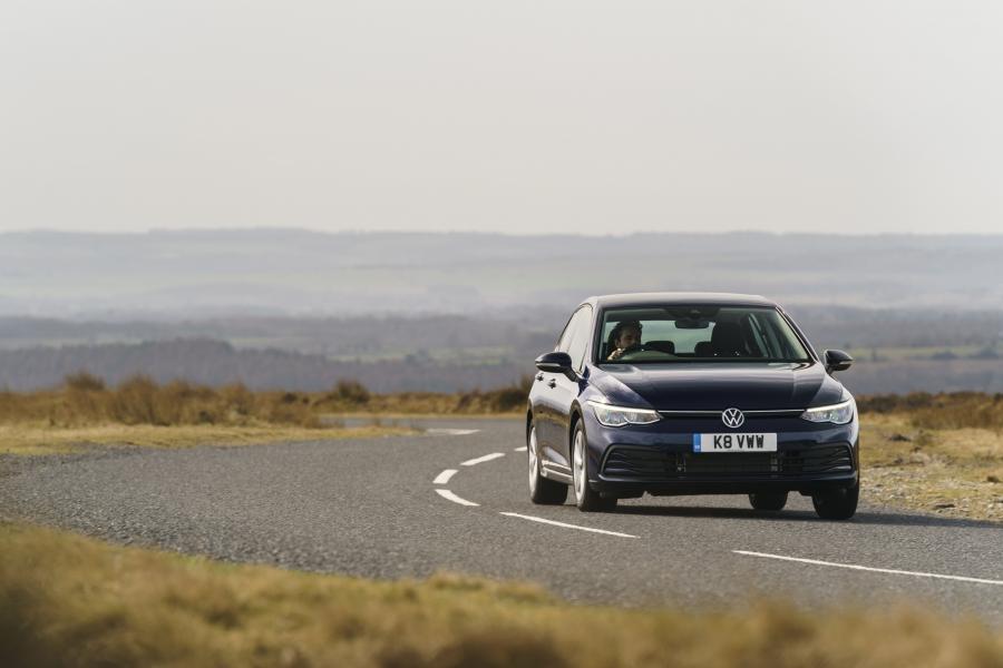  Volkswagen Golf Life 2020 года  (UK) (фото 5 из 40)